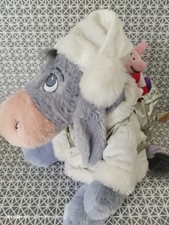 Peluche Bourriquet manteau blanc hotte avec Porcinet Disneyland  éd. limitée
