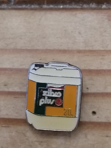 Pin pins - lapel, société