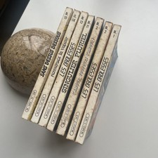 LOT DE 7 BD petits format LES