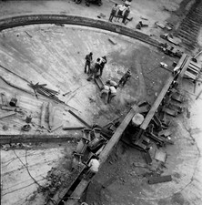ALGIERS c. 1950 - Ouvriers Gare de Merchandise Algeria - Negative 6 x 6 - ALG 37