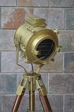 Ancien trépied de théâtre