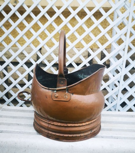 Ancien seau charbon en - seau, À