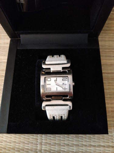Montre femme lotus worldwide - montre,