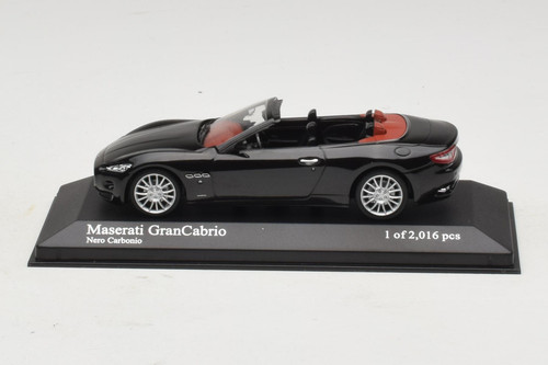 Maserati grancabrio black - maserati,
