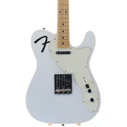 Fender limited hole - fender, f-hole