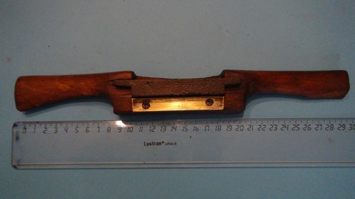 Outil ancien rabot wastringue - outil,