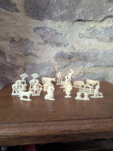 Lot figurines - 20,