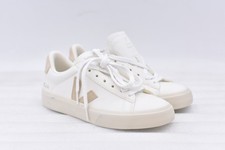 Women's Veja Campo Sneaker in Whit/Natural Leather Size 6.5