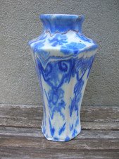 vase en faience martres tolosane ou auvillar ou sud ouest XIXeme 23cm