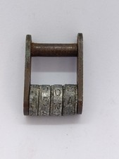 Ancien Petit Cadenas à 4
