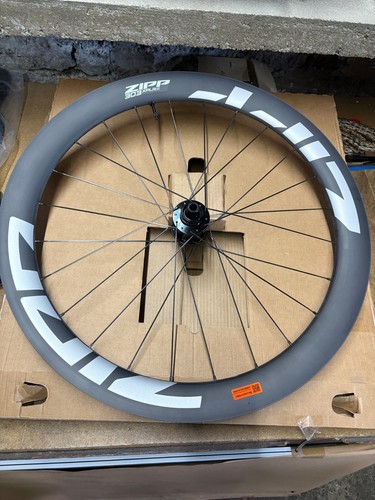Roue avant carbone zipp 303 - roue,