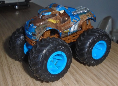 Lot hot wheels monster - n°24,