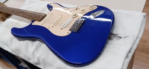 Stratocaster boîtier - (squier),