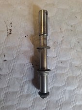 AXE DE ROUE AVANT BMW K 1100