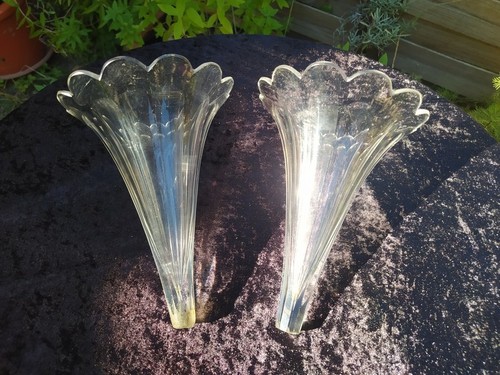 Paire anciens vases cornet - vases,