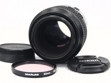 【Objectif portrait macro Nikon AF Micro NIKKOR 105mm f/2.8 du Japon