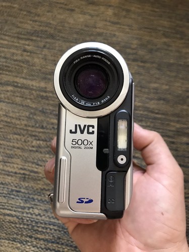Camescope mini jvc - dv,