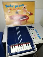 SMALL BABY WOODEN PIANO WITH BOX AND SCORE WORKS VINTAGE 1970/1980