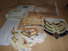 Lot étiquettes de vins et