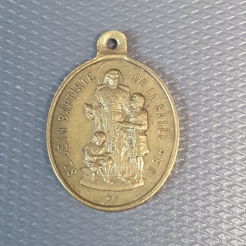 Rare médaille religieuse - religieuse, st