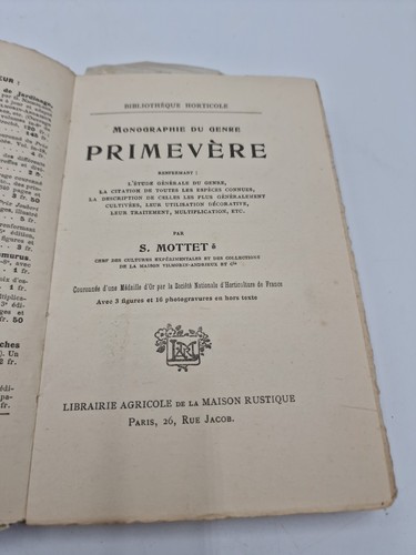 Livre sur plante primevere - plante,