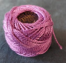 Bobine coton perlé DMC mauve