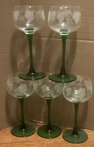 Lot verres à vin - de,