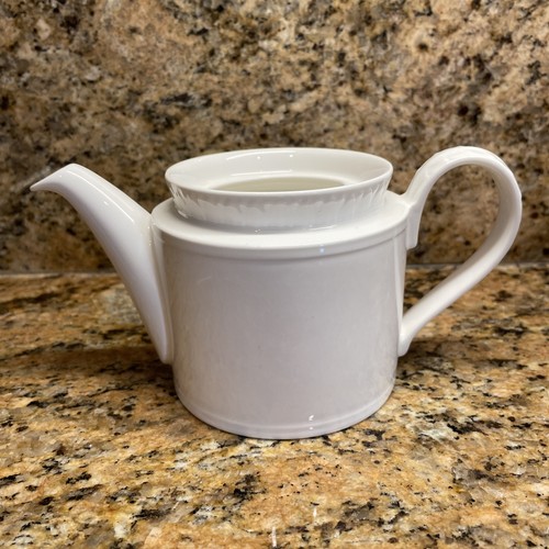 Villeroy boch tea pot - pot, white