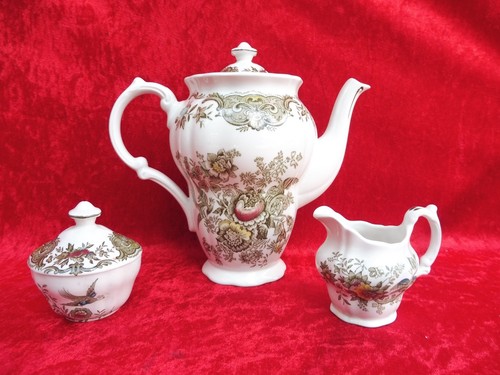 Belle cafetière avec - belle,
