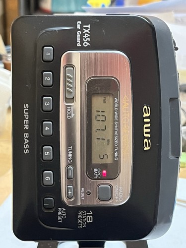 Aiwa portable radio - portable, cassette