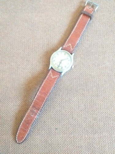 Montre mécanique vers - montre,