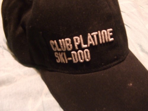 Casquette chapeau bombardier