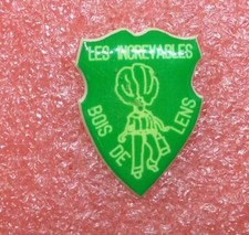 T11 Pins CARNAVAL GILLES LES