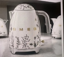 New SMEG Honeycomb Electric Kettle Beautiful!