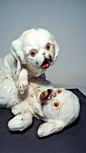 Puppies ceramic pottery - -,