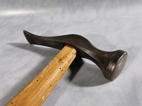 Outil ancien cordonnier - outil,