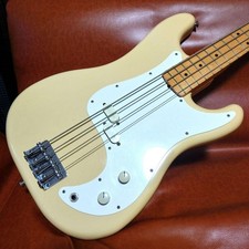 Guitare basse Fender Bullet