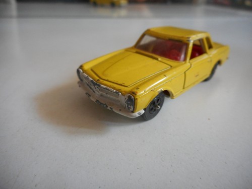 Mercedes 280 corgi juniors - mercedes,
