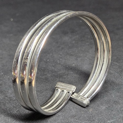 Bracelet jonc ouvert - en, argent