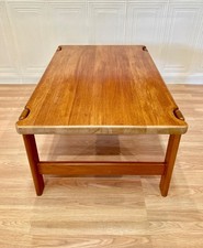 TABLE BASSE DESIGN SCANDINAVE