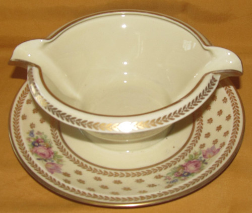 Saucière porcelaine ancienne
