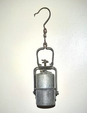 Ancienne lampe à carbure