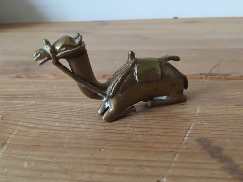 Statuette petit chameau - statuette, en