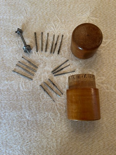 Antique small turned - turned, wooden