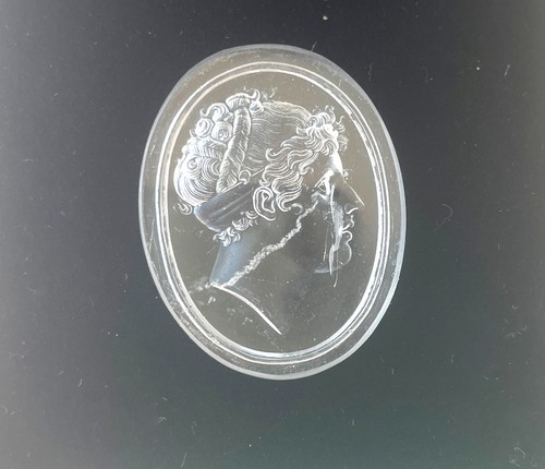 Glass intaglio emma - intaglio,