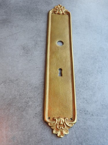 Old clean bronze - bronze, door