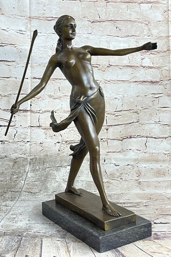 Vintage diana huntress - huntress, genuine
