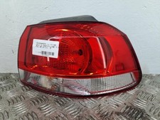 Feu arriere principal droit