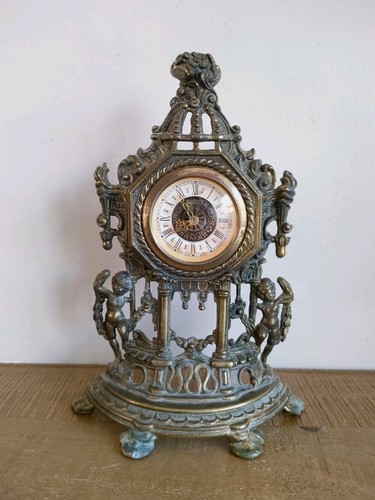 Ancienne pendule horloge - ancienne,