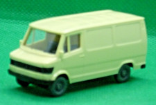 WIKING fourgon MERCEDES 280-282 en HO 1:87eme
